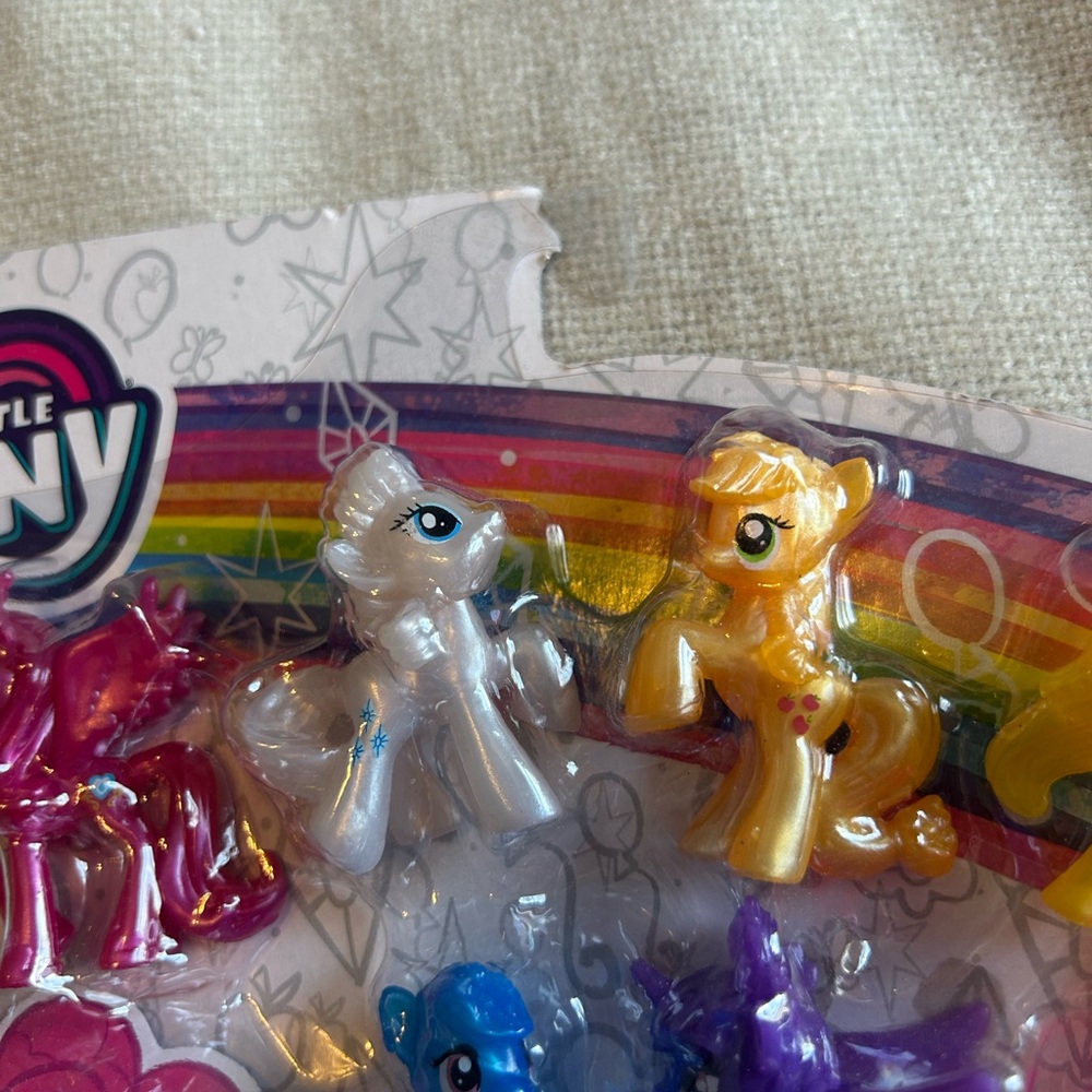 My little Pony Shimmering Friends 2018 NWT - Picture 2 of 7